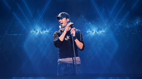  Echoes of Elegance:  Enrique Iglesias' Dazzling Concert Leaves Bangkok Breathless!